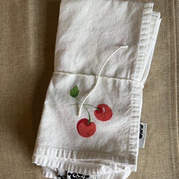 The Company Store White Cotton Napkins with Cherry Motif Set of 6 - Picture 1 of 7